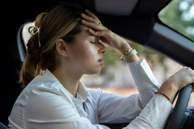 Drivers told do not wear common item in hot weather after woman nearly dies