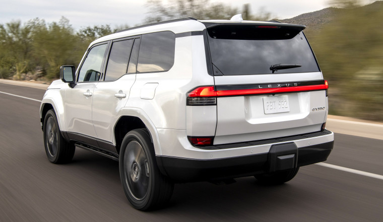 Lexus Exec Basically Confirmed A GX 550h Hybrid, But It May Lose What Buyers Love Most