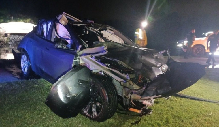 Police Say Autopilot Was Engaged When This Tesla Drove Into A Florida Pond