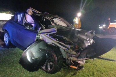 Police Say Autopilot Was Engaged When This Tesla Drove Into A Florida Pond