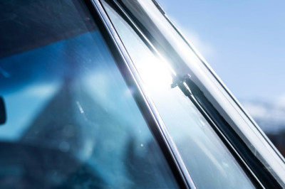 Brits only just realising the reason drivers leave jackets on car seats in heatwave