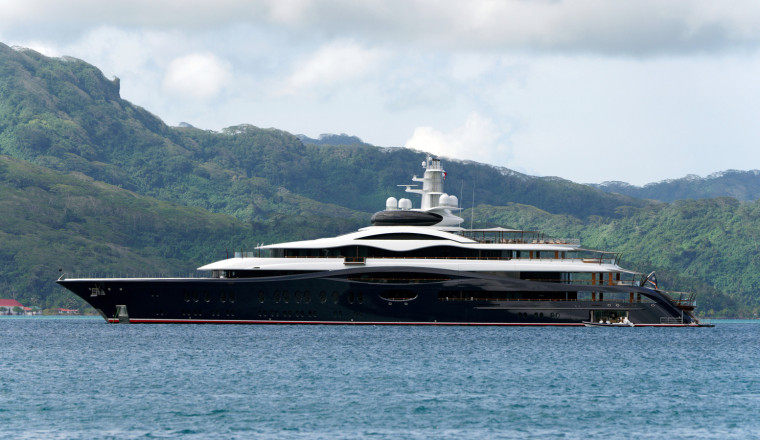 Mark Zuckerberg Celebrates Over 7,000 Meta Firings By Bringing His Superyacht To Seattle