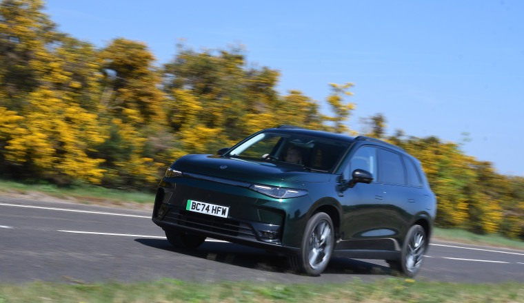 How is a range-extender different to a plug in hybrid? And which is better?