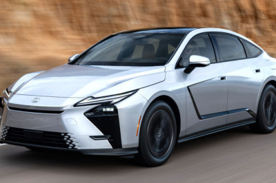 Lexus Engineers Couldn’t Stop Fighting Over The New ES, And It Wasn’t Power Or Screens