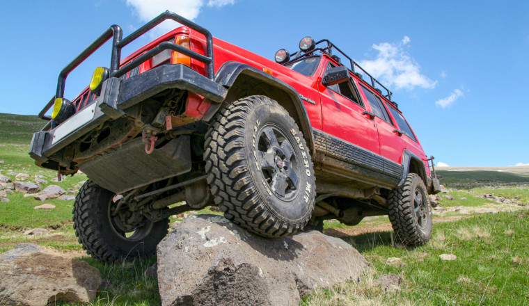 What Are The Differences Between Locking And Limited-Slip Differentials?