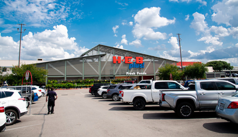 Why So Many Accidents Happen In Parking Lots