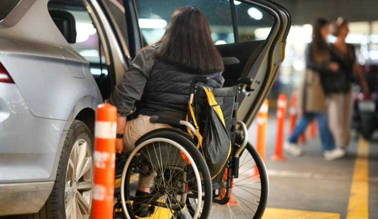 Blue Badge holders risk £1,000 fine for letting family or friends use it