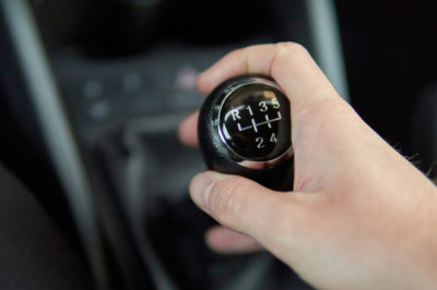 5 Worst Manual Transmission Habits That'll Shorten Their Lifespans