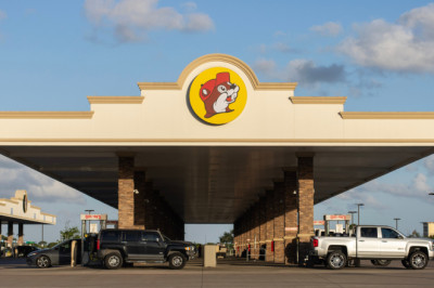 Buc-Ee's Gas Stations May Be Huge, But Don't Take Up Space With Your RV Overnight