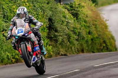 Dunlop extends Supersport victory streak to nine with 34th TT win