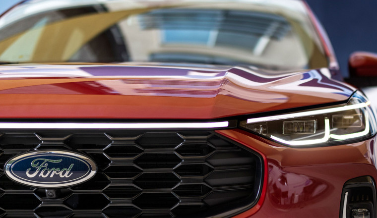 Ford Sales Plummet Nearly 14% Even With Employee Pricing For Everyone