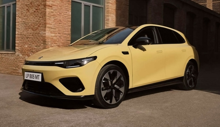 VW Golf-sized Leapmotor B05 electric hatchback to cost £28,995