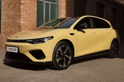VW Golf-sized Leapmotor B05 electric hatchback to cost £28,995