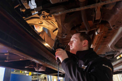Car MOT failure costs rocket to record levels
