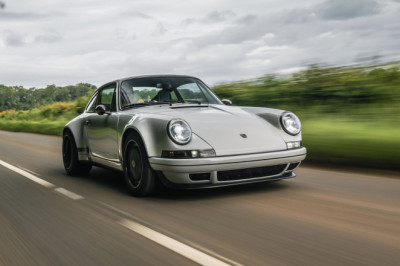 Theon’s Latest Porsche 911 Restomod is a Carbon-Bodied Masterpiece