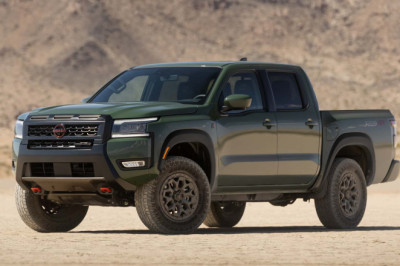 Nissan Says The V6 Isn't Going Anywhere: 'We’re Too V6 To Quit'