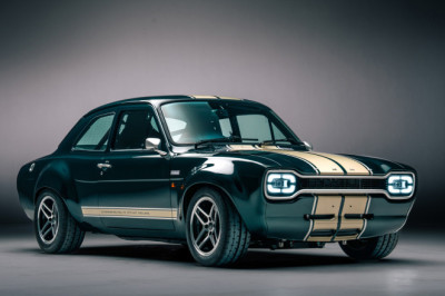 A New Ford Escort RS That Revs to 10,000rpm. All 150 Are Already Gone.