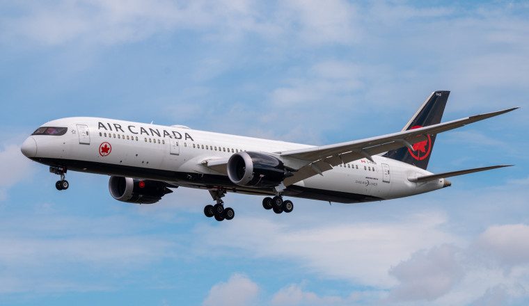 Airline Pilot Arrested For Allegedly Flying With Fake License For 17 Years