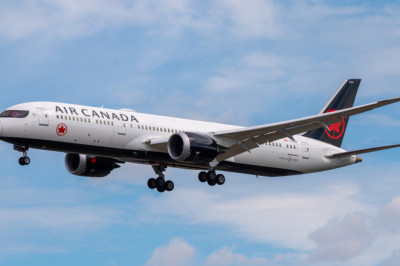 Airline Pilot Arrested For Allegedly Flying With Fake License For 17 Years