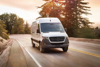 How Much Can You Tow With A Mercedes Sprinter Van?