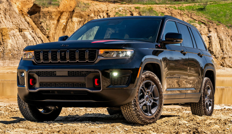 2027 Jeep Grand Cherokee Ushers In Return Of Trailhawk and Overland Trims