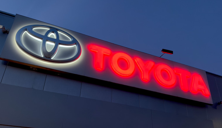 Can I Get My Lexus Serviced At A Toyota Dealership?