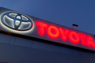 Can I Get My Lexus Serviced At A Toyota Dealership?