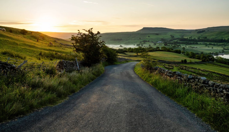 Engineer explains real reason many narrow country lanes hold 60mph speed limit