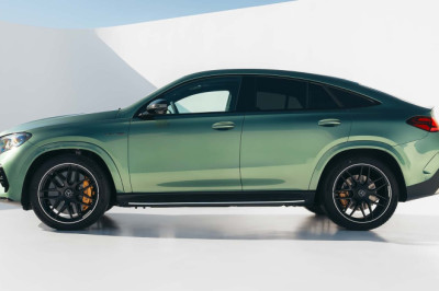 Mercedes-AMG's Biggest V8 SUVs Are Back—And More Bonkers Than Ever