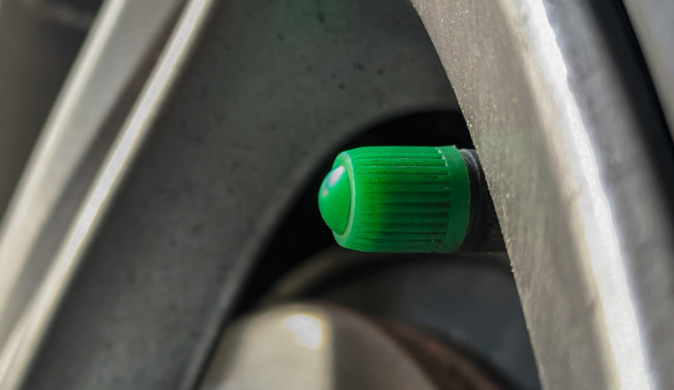 What Does A Green Cap On A Car Tire Valve Mean?