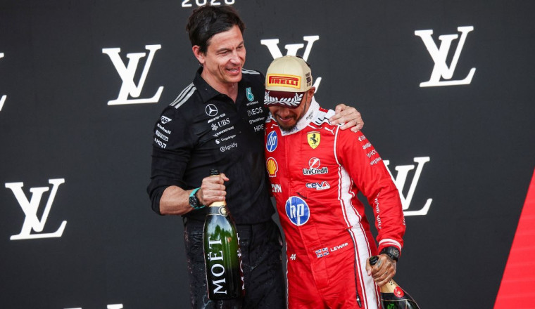 Wolff on Hamilton: 'If he smells blood, he goes'