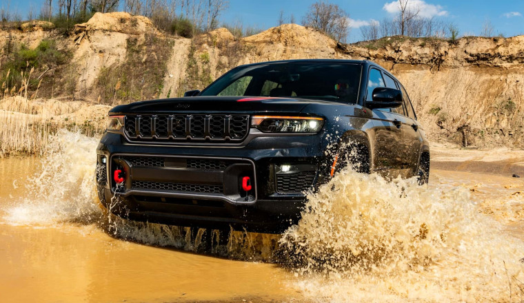 This Rugged Jeep Grand Cherokee Trim Is Back For 2027